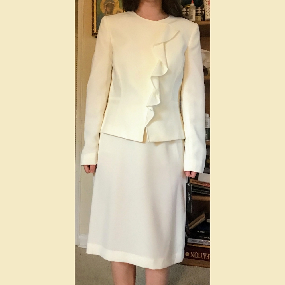 Tahari ASL Ruffled Ivory Women Blazer Suit Size 6